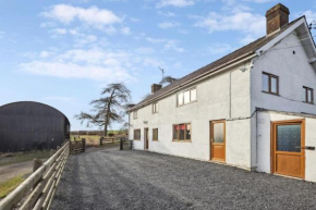 Upper Caerfaelog Farmhouse